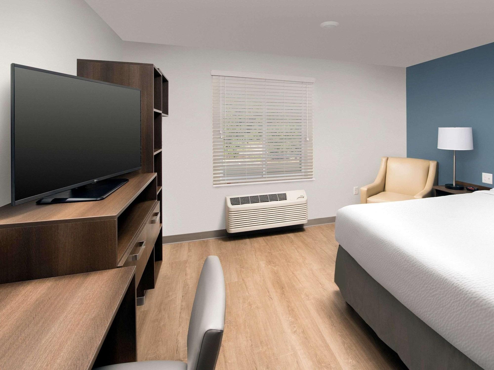 Suburban Studios Watford City المظهر الخارجي الصورة