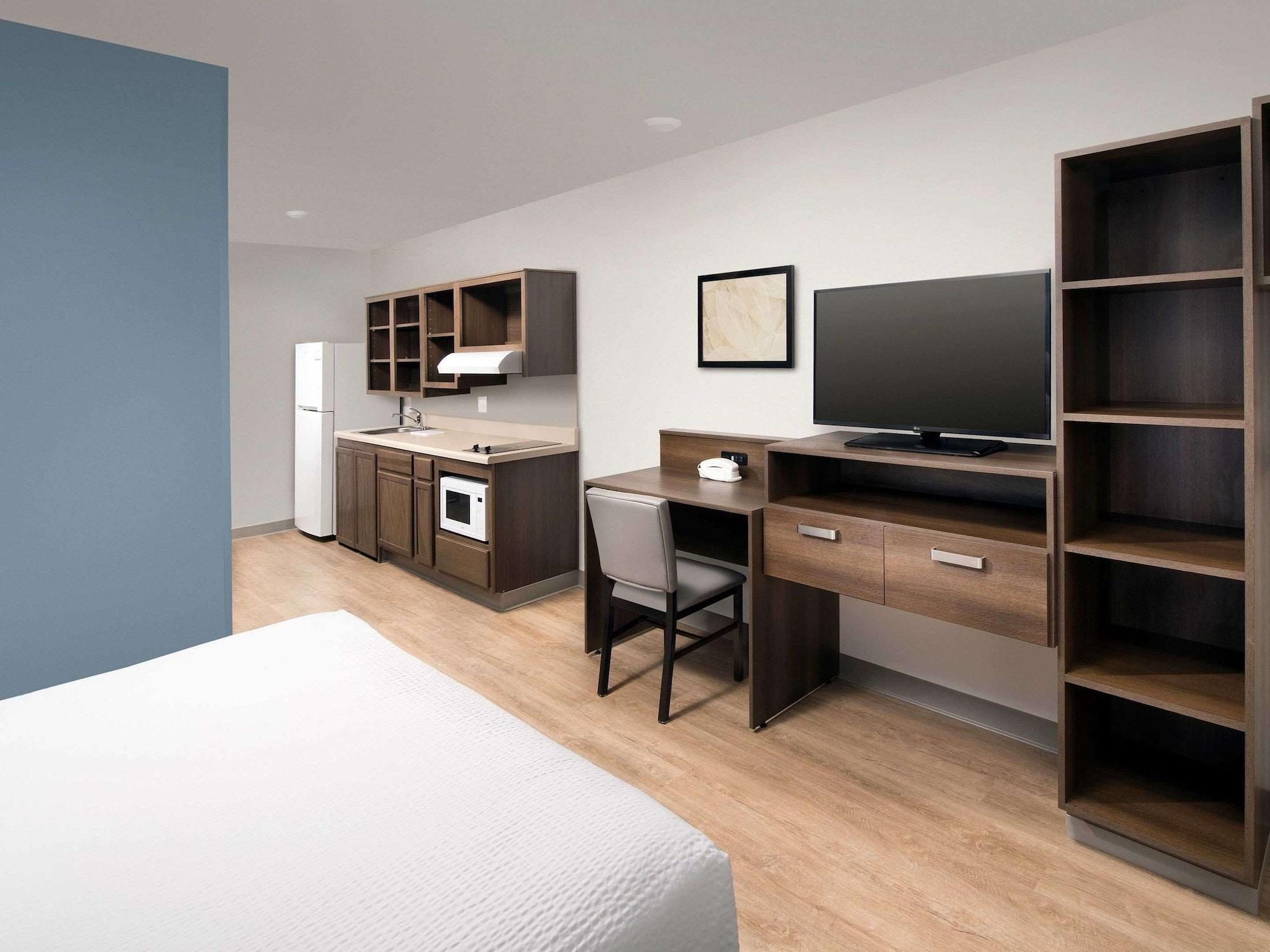 Suburban Studios Watford City المظهر الخارجي الصورة