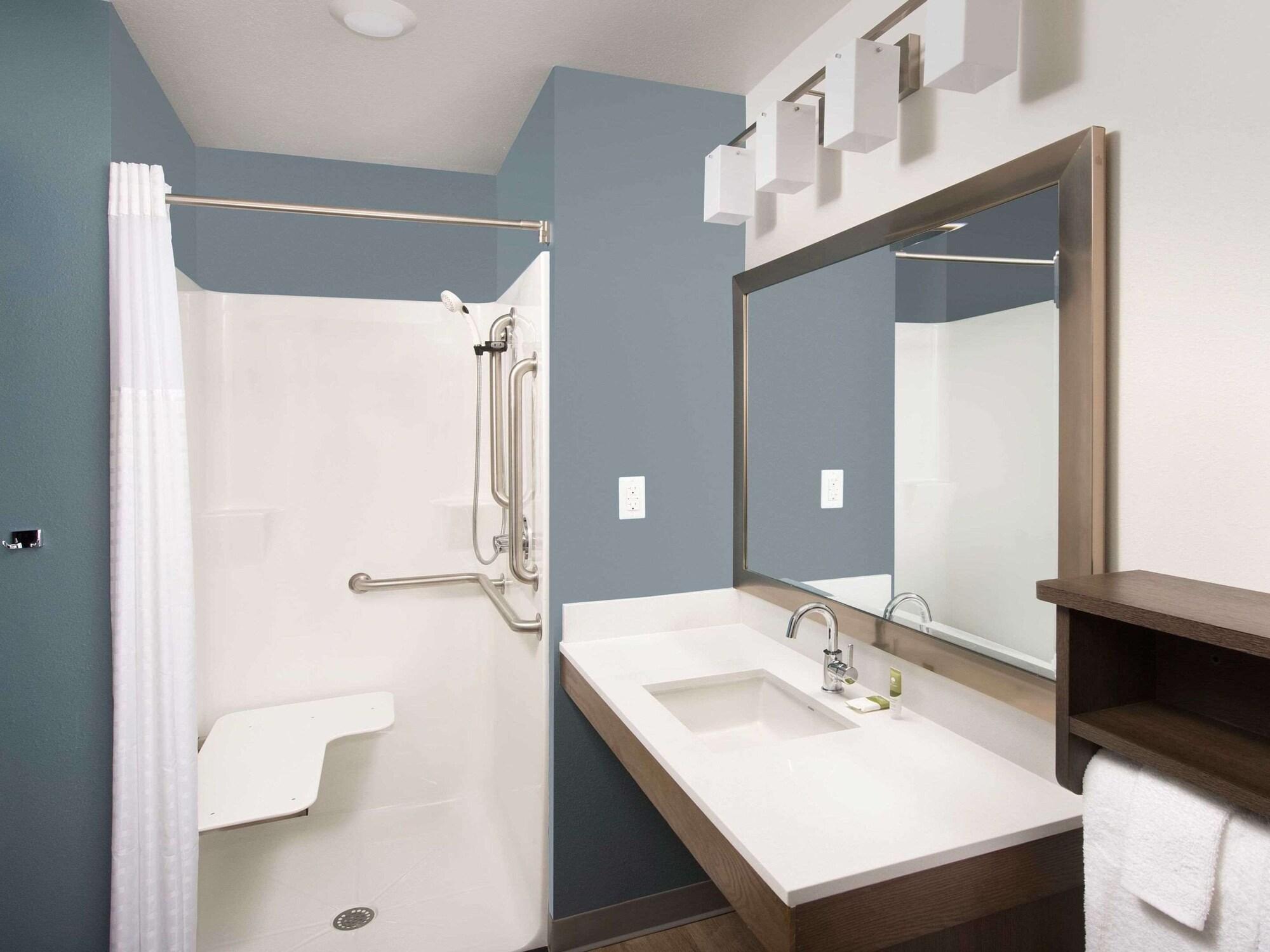 Suburban Studios Watford City المظهر الخارجي الصورة