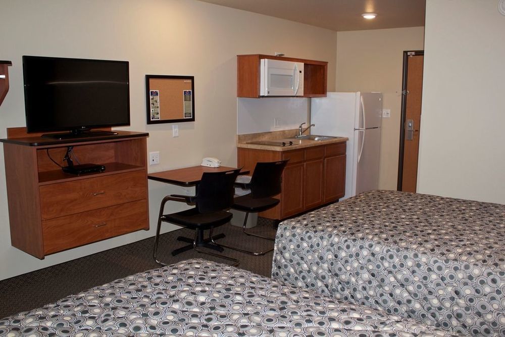 Suburban Studios Watford City الغرفة الصورة