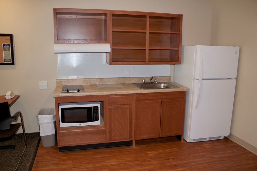 Suburban Studios Watford City الغرفة الصورة